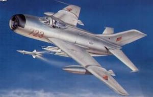 Trumpeter 1/32 Mikoyan MiG-19PM Farmer E