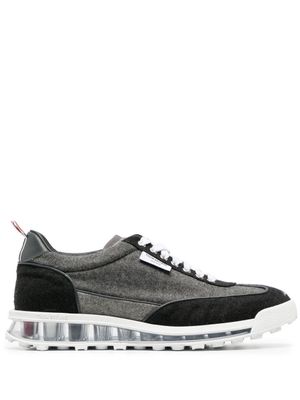 Thom Browne baskets Tech Runner - Gris