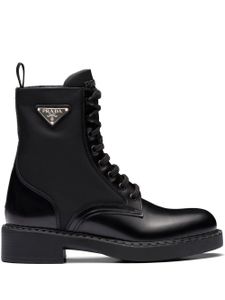 Prada bottines en cuir à lacets - Noir