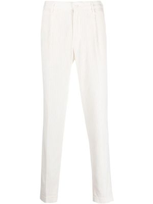 Incotex pantalon côtelé à coupe fuselée - Blanc