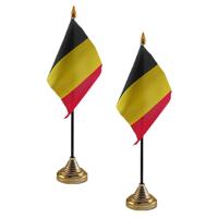 Belgie tafelvlaggetjes - 4x stuks - 10 x 15 cm - met gouden standaard - H27 cm - versiering