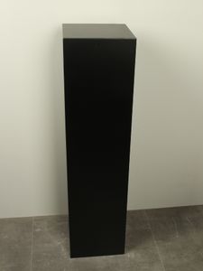 Sokkel zwart MDF 25x25x80 cm.
