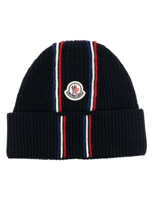 Moncler bonnet en maille à patch logo - Bleu