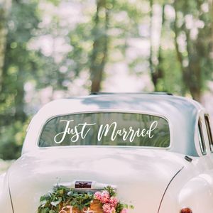 Ginger Ray GO-125 Gold Wedding Just Married Auto Sticker
