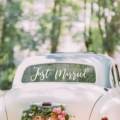 Ginger Ray GO-125 Gold Wedding Just Married Auto Sticker