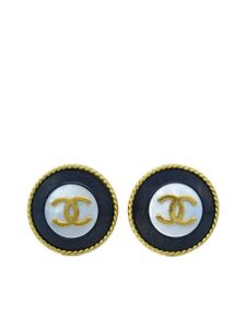 CHANEL Pre-Owned boucles d'oreilles à logo embossé (1993)