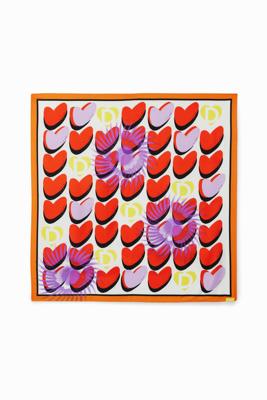 Vierkante sjaal harten - MATERIAL FINISHES - U