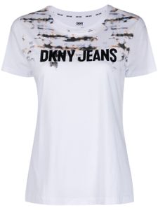 DKNY t-shirt à logo imprimé tie-dye - Blanc