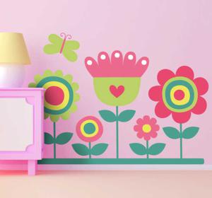 Sticker kinderkamer bloemen en groene vlinder