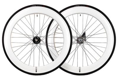 Santafixie Terugtrapem 60mm Wielset + Binnenbanden + Banden - Wit Santafixie Terugtrapem 60mm Wielset + Binnenbanden + Banden - Wit