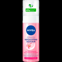 NIVEA Verzachtende Reinigingsmousse Gezichtsreiniger Amandelolie Face Wash Hydramine Voor de droge en gevoelige huid bij Jumbo