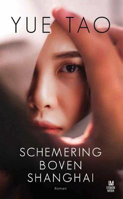 Schemering boven Shanghai (Paperback)