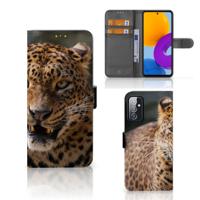 Samsung Galaxy M52 | Telefoonhoesje | Met pasjeshouder | Luipaard