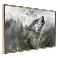 Ingelijste Poster - Huilende Wolf in de bergen,  Goudkleurige lijst, 60x40cm