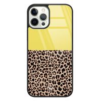 iPhone 12 Pro glazen hardcase - Luipaard geel