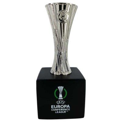 UEFA Conference League Trofee Replica op Display Stand (4,5 cm)