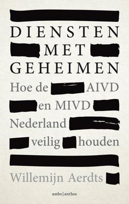 Diensten met geheimen (Paperback)
