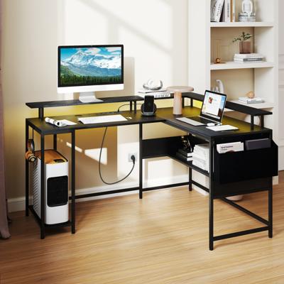 L-vormige Gamingtafel met LED-verlichting & Stopcontacten Computerbureau met Monitorstandaard Zwart
