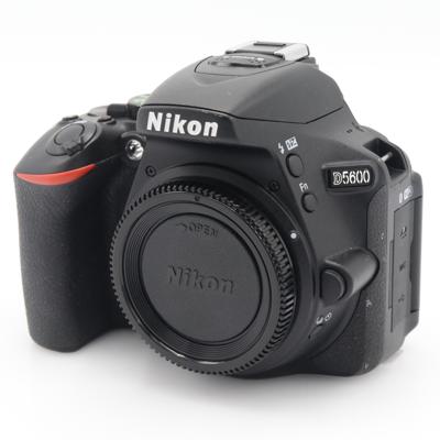 Nikon D5600 body occasion