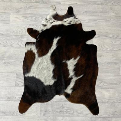 Kleine koeienhuid bruin wit zwart (Normandiër) 90x60cm