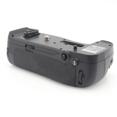 Nikon MB-D18 batterygrip occasion