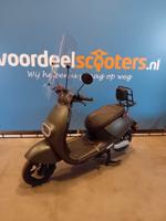IVA S3 Mat Groen Special (showmodel) - Elektrische Scooter IVA S3 Mat Groen Special (showmodel) - Elektrische Scooter