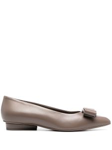 Ferragamo ballerines Viva à bout pointu - Tons neutres