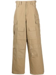 AMBUSH pantalon ample à poches cargo - Tons neutres