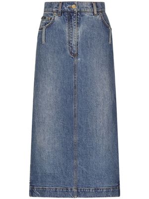 Dolce & Gabbana jupe mi-longue en jean à plaque logo - Bleu