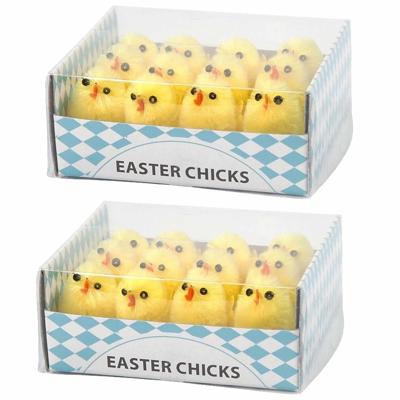 Paaskuikentjes - 24x stuks - geel - 3 cm - Paasdecoratie - chenille kuikens