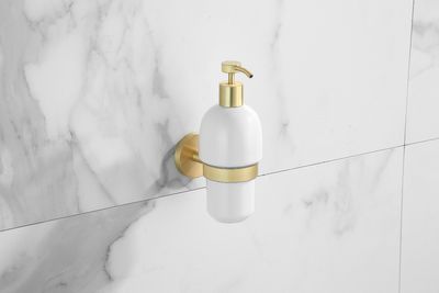 Zeepdispenser SaniClear Brass | Wandmontage | Messing | Rond | Geborsteld messing - Mat goud