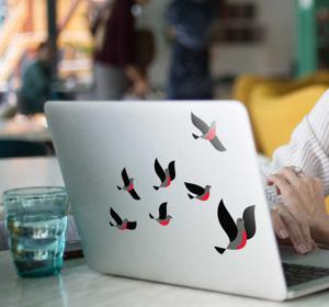 Laptop sticker vliegende vogels