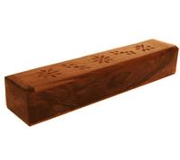 Wierookbrander en Bewaardoos Handsnijwerk - thumbnail