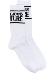 Versace Jeans Couture chaussettes à logo imprimé - Blanc