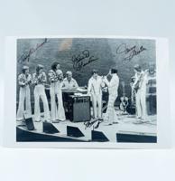 Elvis Presley - Gesigneerde Live Foto (Glen D. Hardin, James Burton, Terry Blackwood & Ronnie Tutt)