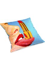 Seletti x Toiletpaper coussin Tongue à imprimé graphique - Bleu