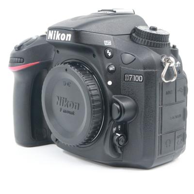 Nikon D7100 body occasion