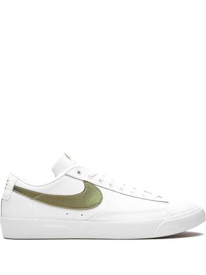 Nike baskets Blazer Low Premium - Blanc