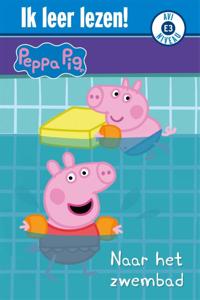 Peppa Pig, naar het zwembad (Hardback)