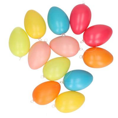 Season Deco Paaseieren hangdecoraties - 12x stuks - Pasen thema - vrolijke kleurenmix - H6 cm
