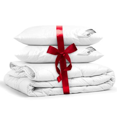 Beddengoed pakket: 2 Hoofdkussens + All Season Dekbed - 200 x 200 cm - Dekbed-Discounter.nl