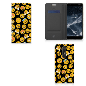 Nokia 5.1 (2018) Hoesje met Magneet Emoji