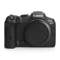 Canon R7