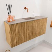 Toiletmeubel Mondiaz Joya Dlux | 90 cm | Meubelkleur Oak | Faye wastafel Saba Wasbak Midden | Zonder kraangat(en) Toiletmeubel Mondiaz Joya Dlux | 90 cm | Meubelkleur Oak | Faye wastafel Saba Wasbak Midden | Zonder kraangat(en)