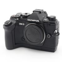 Olympus OM-D E-M5 Mark III body zwart + ECG-5 Handgrip occasion