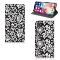 Apple iPhone Xr Smart Cover Black Flowers