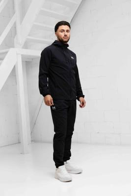 Under Armour Vibe Woven Trainingspak Heren Zwart - Maat M - Kleur: Zwart | Soccerfanshop