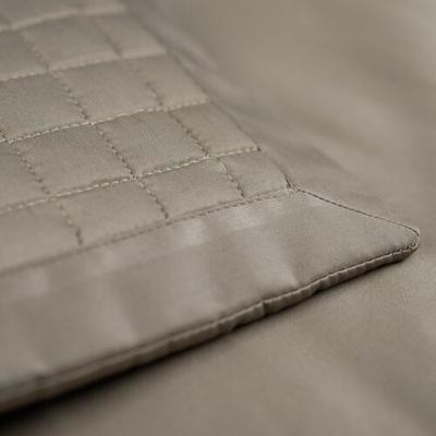 Dommelin Dommelin Sprei Chicago Satijn 300TC Taupe 180x260 cm