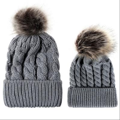 2 in 1 herfst en winter ouder-kind hoed set warme twist textuur gebreide muts met wol bal grootte: ouder-kind (grijs)