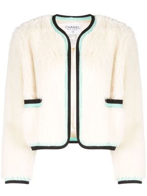 CHANEL Pre-Owned veste sans col à logo appliqué (1994) - Blanc